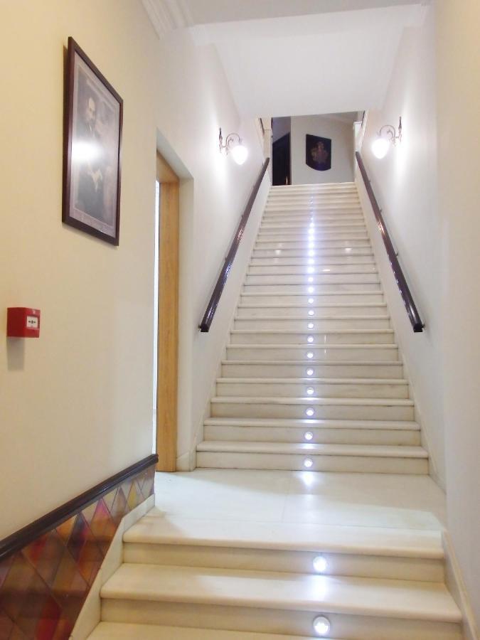 מוגר Hostal Montemayor מראה חיצוני תמונה